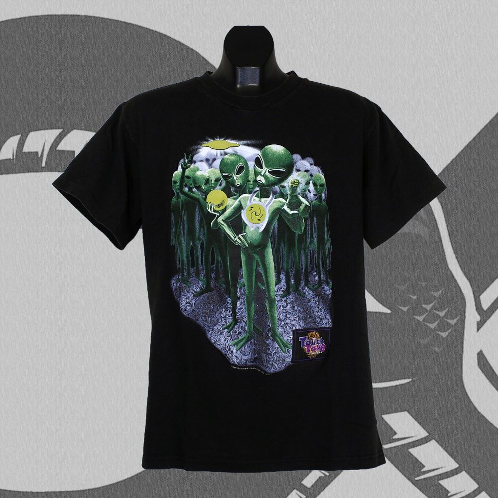 1990s Alien Shirt Touch Tone by Wild Oats Vintage T-Shirt Men's